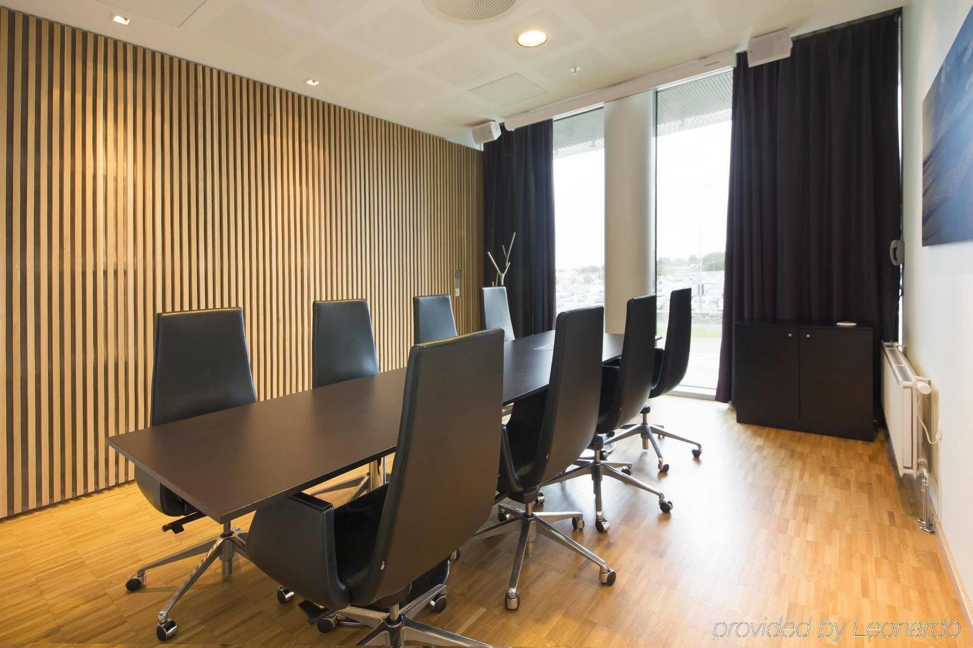 Scandic Stavanger Airport Sola Exterior photo